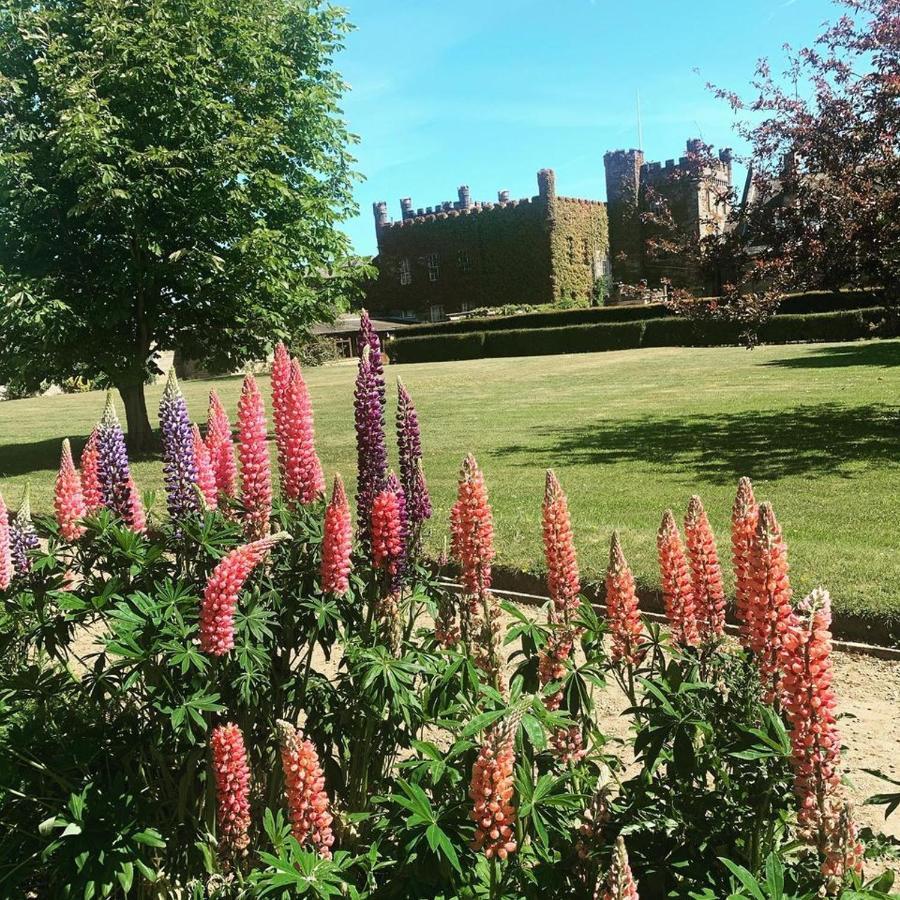 Sneaton Castle Hotel Whitby Kültér fotó